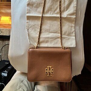 NWT Tory Burch Britten Adjustable Shoulder Bag Bark/Rolled Gold OS